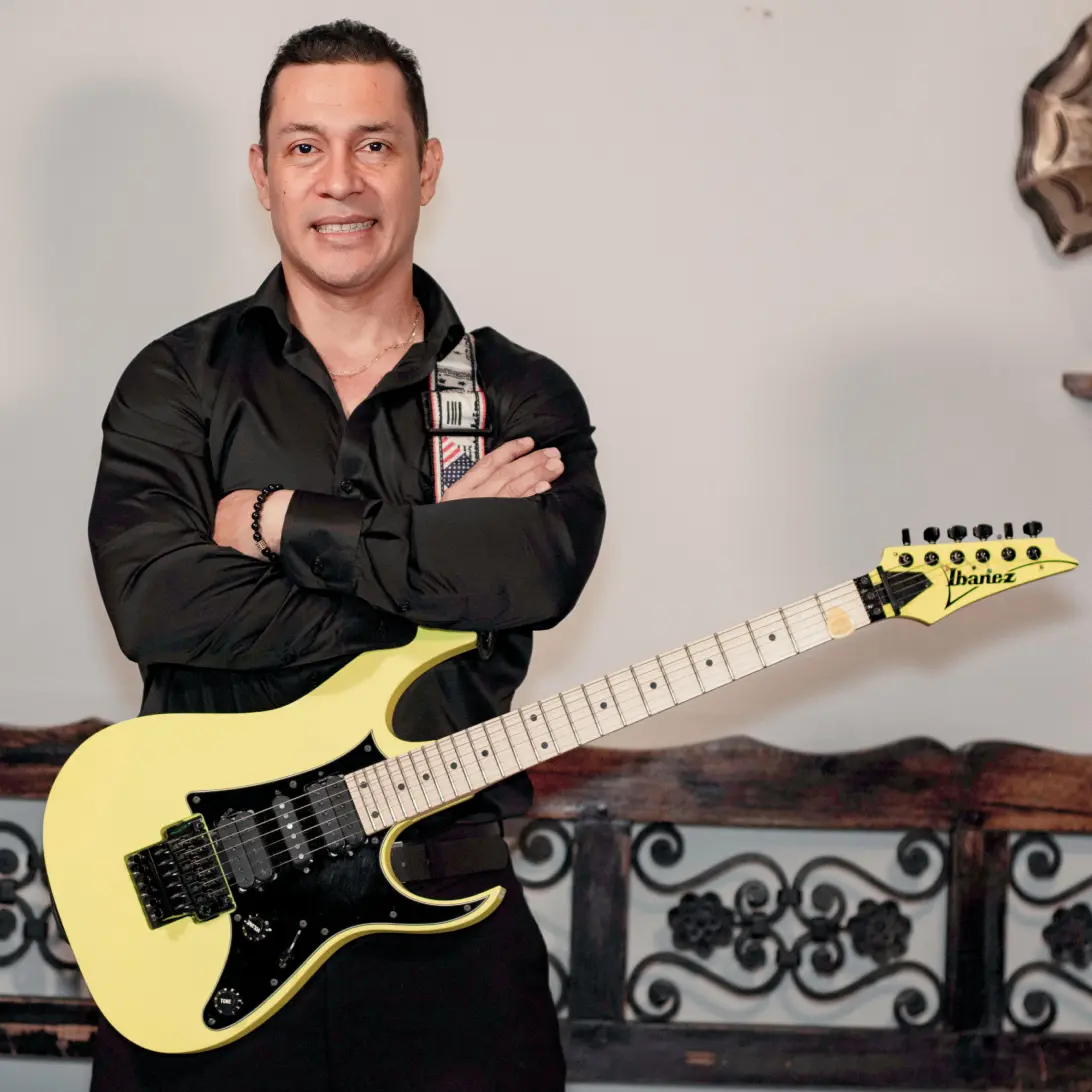 Musico Jhon Jaime Serna Bueno
